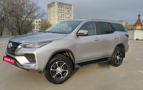 Toyota Fortuner II, 2020 год, 4 150 000 рублей, 2 фотография
