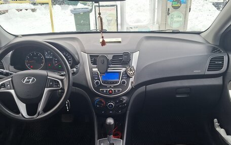 Hyundai Solaris II рестайлинг, 2012 год, 628 000 рублей, 7 фотография