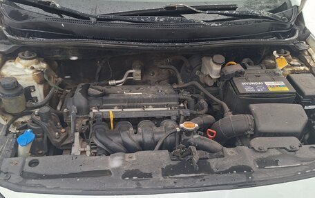 Hyundai Solaris II рестайлинг, 2012 год, 628 000 рублей, 8 фотография