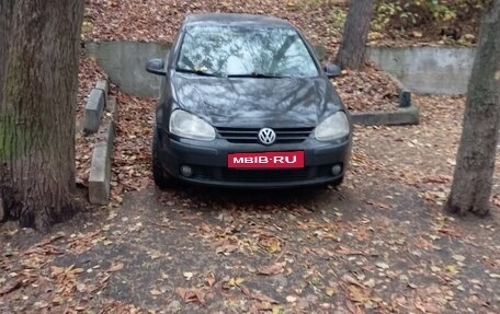 Volkswagen Golf V, 2006 год, 550 000 рублей, 2 фотография