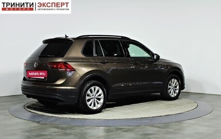 Volkswagen Tiguan II, 2020 год, 2 647 000 рублей, 6 фотография