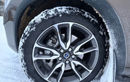 Volvo V60 Cross Country II, 2015 год, 2 100 000 рублей, 9 фотография