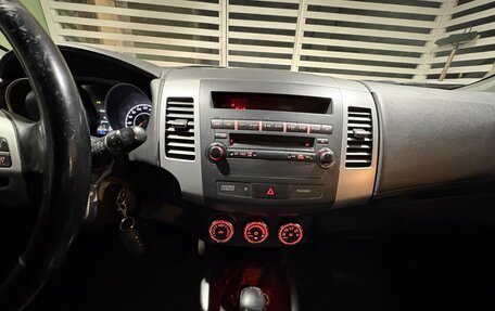 Mitsubishi Outlander III рестайлинг 3, 2012 год, 1 250 000 рублей, 12 фотография