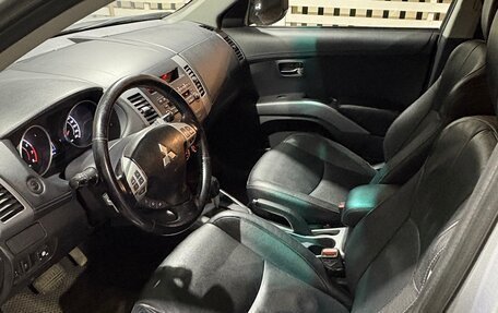 Mitsubishi Outlander III рестайлинг 3, 2012 год, 1 250 000 рублей, 15 фотография