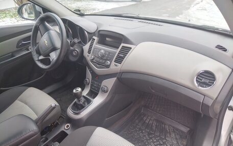 Chevrolet Cruze II, 2012 год, 780 000 рублей, 7 фотография