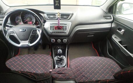 KIA Rio III рестайлинг, 2015 год, 850 000 рублей, 11 фотография