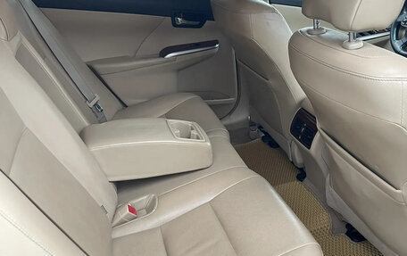 Toyota Camry, 2014 год, 1 850 000 рублей, 10 фотография