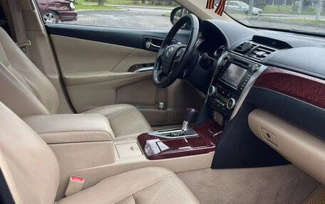 Toyota Camry, 2014 год, 1 850 000 рублей, 11 фотография