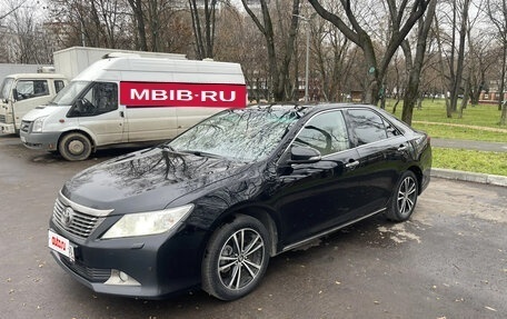 Toyota Camry, 2014 год, 1 850 000 рублей, 14 фотография