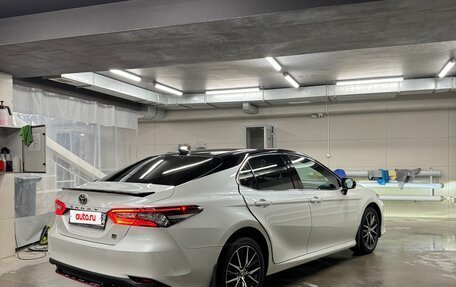 Toyota Camry, 2021 год, 3 500 000 рублей, 10 фотография