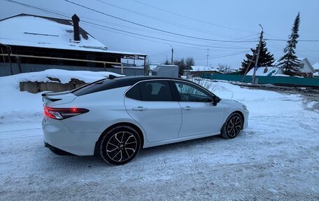 Toyota Camry, 2021 год, 3 500 000 рублей, 22 фотография