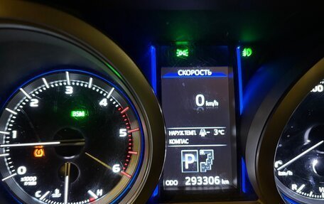 Toyota Land Cruiser Prado 150 рестайлинг 2, 2016 год, 3 800 000 рублей, 3 фотография