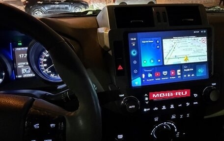 Toyota Land Cruiser Prado 150 рестайлинг 2, 2016 год, 3 800 000 рублей, 2 фотография