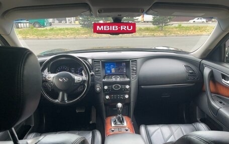 Infiniti FX II, 2011 год, 2 000 000 рублей, 2 фотография