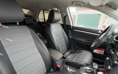 Volkswagen Jetta VI, 2010 год, 670 000 рублей, 6 фотография