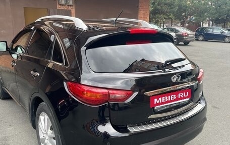 Infiniti FX II, 2011 год, 2 000 000 рублей, 3 фотография