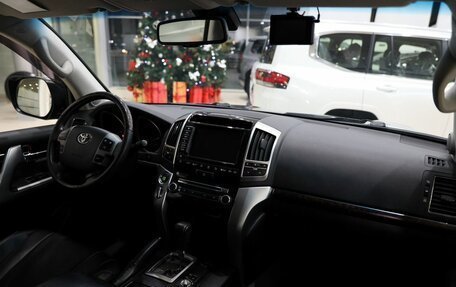 Toyota Land Cruiser 200, 2012 год, 4 190 000 рублей, 10 фотография