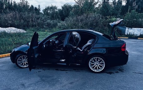 BMW 3 серия, 2008 год, 1 060 000 рублей, 26 фотография