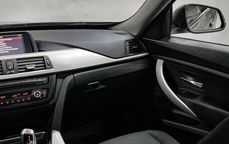 BMW 3 серия, 2014 год, 2 100 000 рублей, 17 фотография