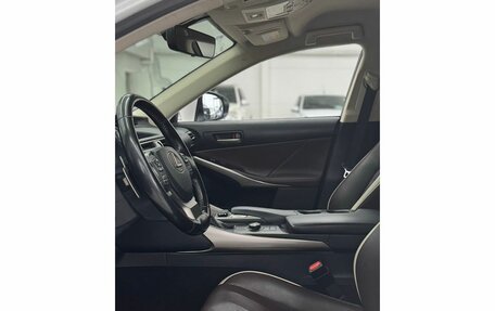 Lexus IS III, 2018 год, 2 525 000 рублей, 15 фотография