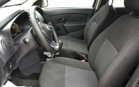 Renault Logan II, 2019 год, 745 000 рублей, 9 фотография