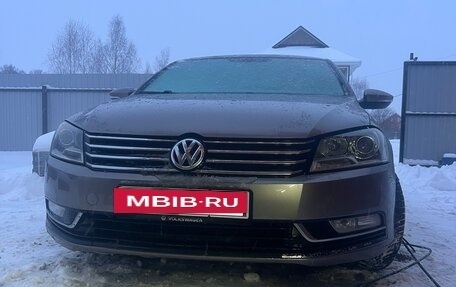 Volkswagen Passat B7, 2011 год, 860 000 рублей, 3 фотография