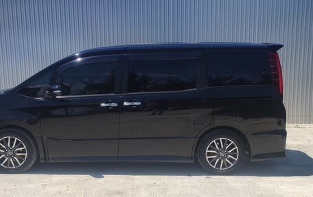 Toyota Noah III, 2016 год, 1 949 999 рублей, 4 фотография