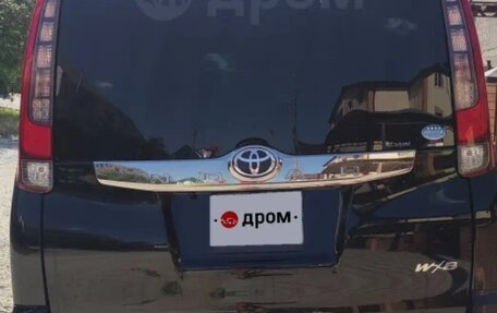 Toyota Noah III, 2016 год, 1 949 999 рублей, 6 фотография