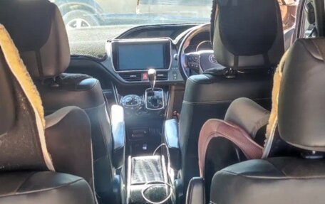 Toyota Noah III, 2016 год, 1 949 999 рублей, 11 фотография