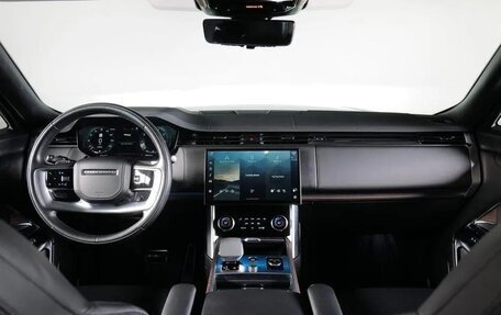 Land Rover Range Rover IV рестайлинг, 2022 год, 14 897 000 рублей, 6 фотография