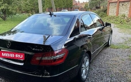 Mercedes-Benz E-Класс, 2012 год, 3 200 000 рублей, 5 фотография