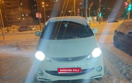 Toyota Estima III рестайлинг -2, 2000 год, 800 000 рублей, 1 фотография