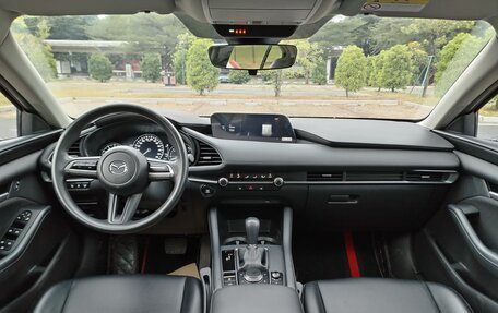 Mazda 3, 2020 год, 1 870 000 рублей, 5 фотография