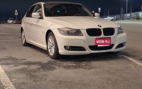 BMW 3 серия, 2010 год, 900 000 рублей, 2 фотография