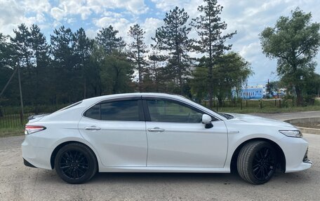 Toyota Camry, 2019 год, 3 000 000 рублей, 2 фотография