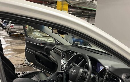 Toyota Camry, 2019 год, 3 000 000 рублей, 12 фотография