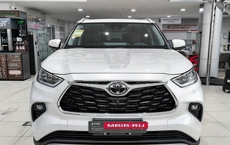 Toyota Highlander, 2025 год, 5 850 000 рублей, 2 фотография