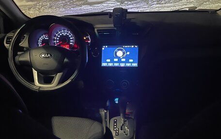 KIA Rio III рестайлинг, 2013 год, 750 000 рублей, 1 фотография