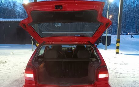 Volkswagen Polo III рестайлинг, 2001 год, 300 000 рублей, 3 фотография