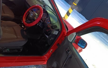 Volkswagen Polo III рестайлинг, 2001 год, 300 000 рублей, 7 фотография