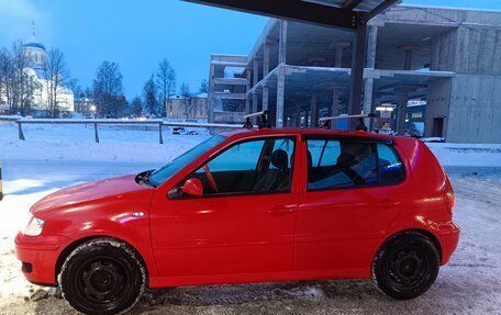 Volkswagen Polo III рестайлинг, 2001 год, 300 000 рублей, 14 фотография