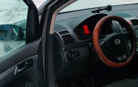 Volkswagen Touran III, 2007 год, 750 000 рублей, 6 фотография