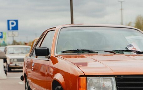 Opel Rekord E, 1980 год, 485 000 рублей, 4 фотография