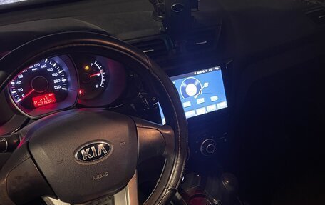 KIA Rio III рестайлинг, 2013 год, 750 000 рублей, 6 фотография