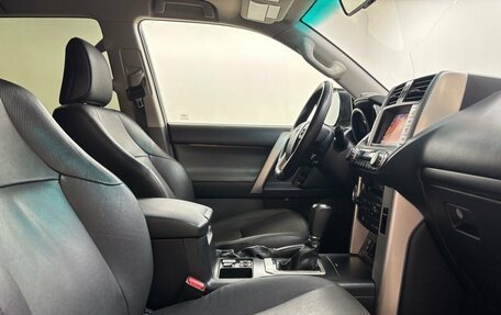 Toyota Land Cruiser Prado 150 рестайлинг 2, 2013 год, 3 100 000 рублей, 12 фотография