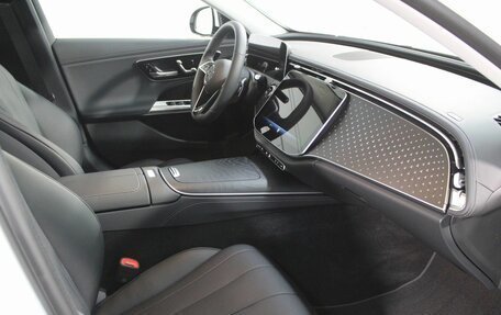 Mercedes-Benz E-Класс, 2024 год, 7 900 000 рублей, 27 фотография
