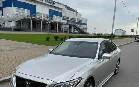 Toyota Crown, 2019 год, 4 200 000 рублей, 1 фотография