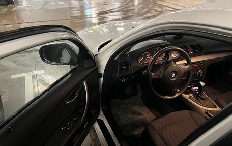 BMW 1 серия, 2011 год, 865 000 рублей, 6 фотография