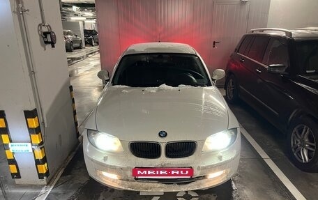 BMW 1 серия, 2011 год, 865 000 рублей, 3 фотография