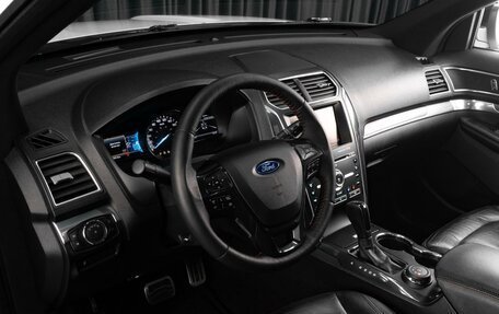 Ford Explorer VI, 2016 год, 3 149 000 рублей, 22 фотография